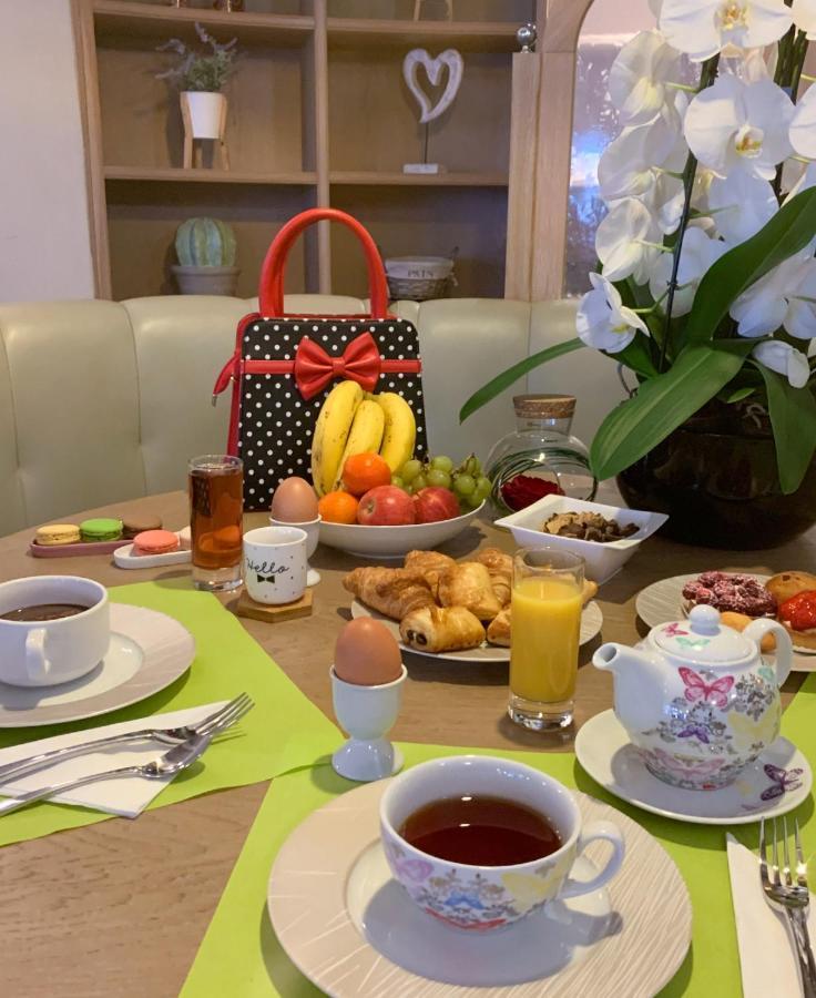 Brit Hotel Confort Le Revest Сент-Максім Екстер'єр фото